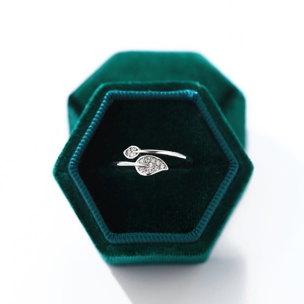 Casual 925 Sterling Silver Cubic Zirconia Leaf Finger Ring FJ011754R