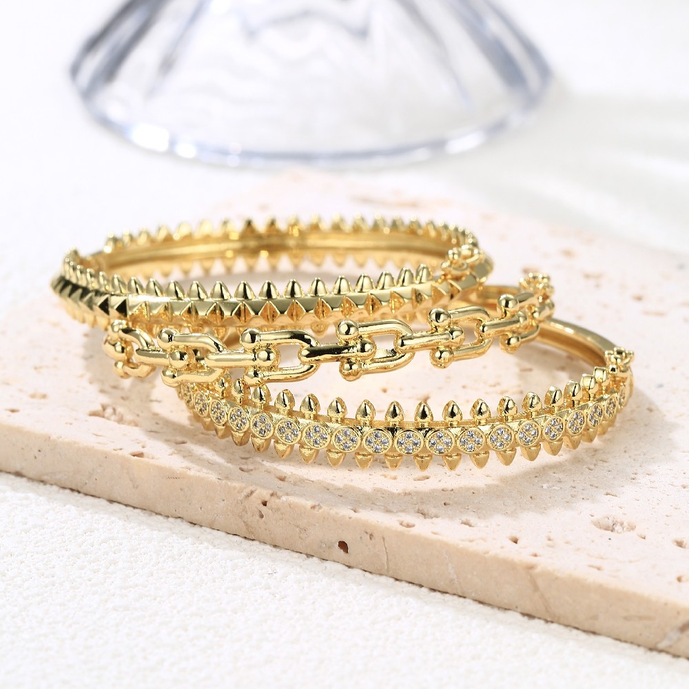 Fashion Gold Plated Color White Zircon Jewelry Bangle for Women